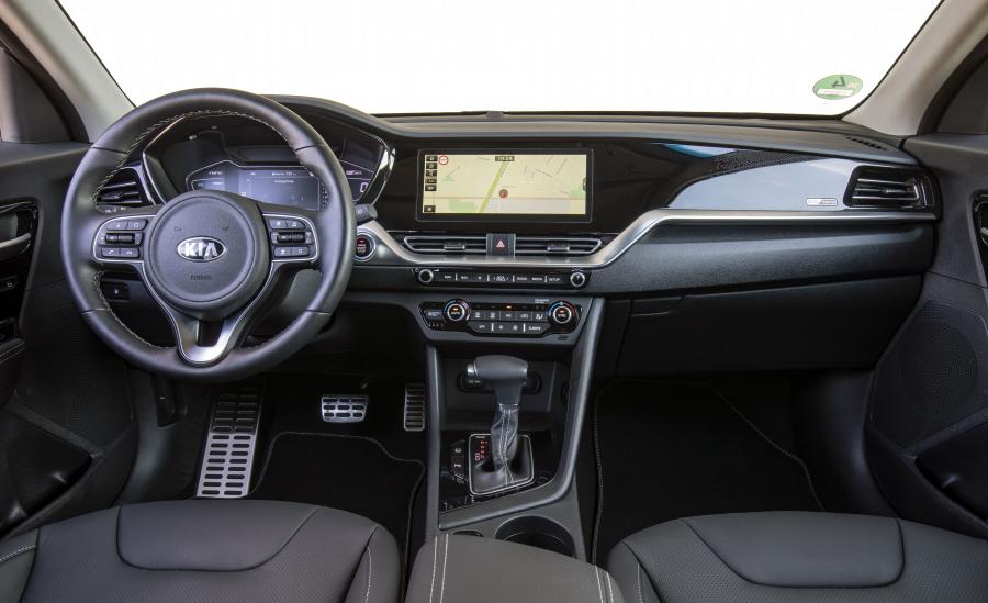 Торпедо Kia Niro EcoHybrid (DE) 2019 года  (WW) (фото 38 из 53)